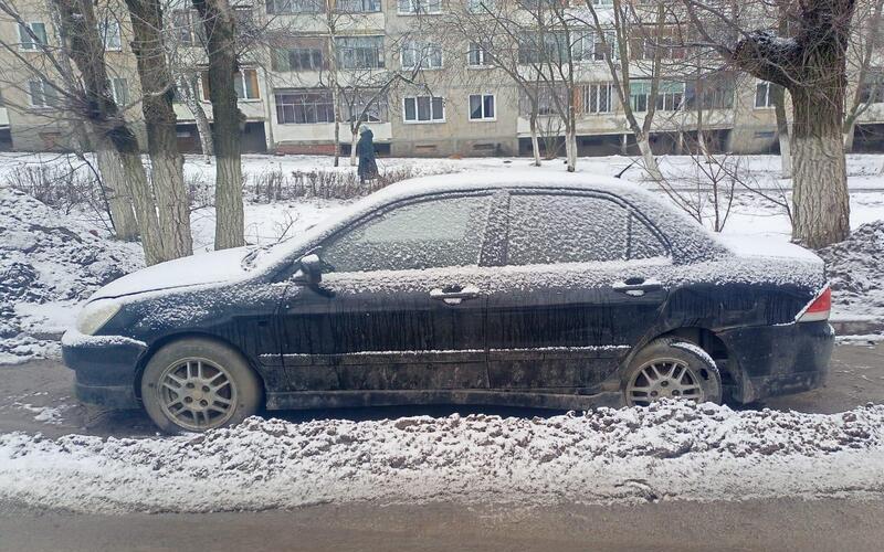 В Саранске эвакуировали брошенный 'Лансер': город избавляется от автохлама