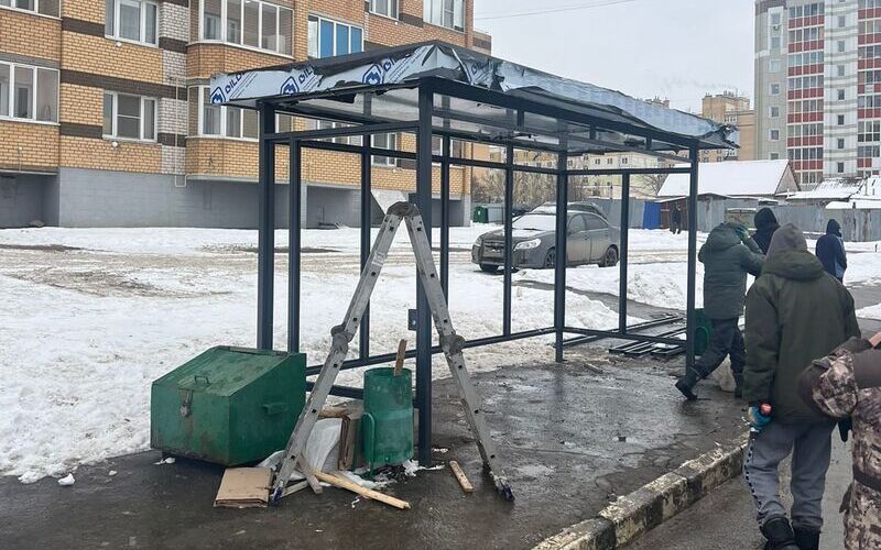 В Саранске устанавливают 15 современных остановок общественного транспорта