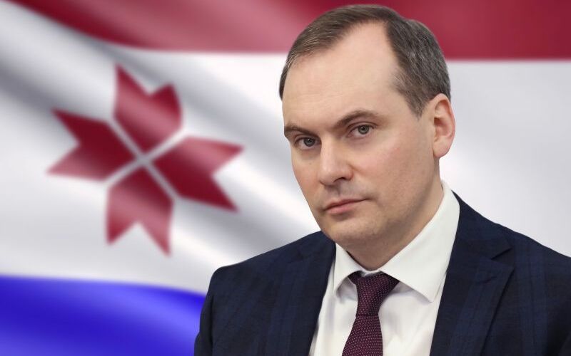Глава Мордовии поздравил работников гражданской авиации с профессиональным праздником