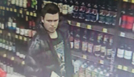 В Саранске полиция разыскивает мужчину за кражу алкоголя из магазина