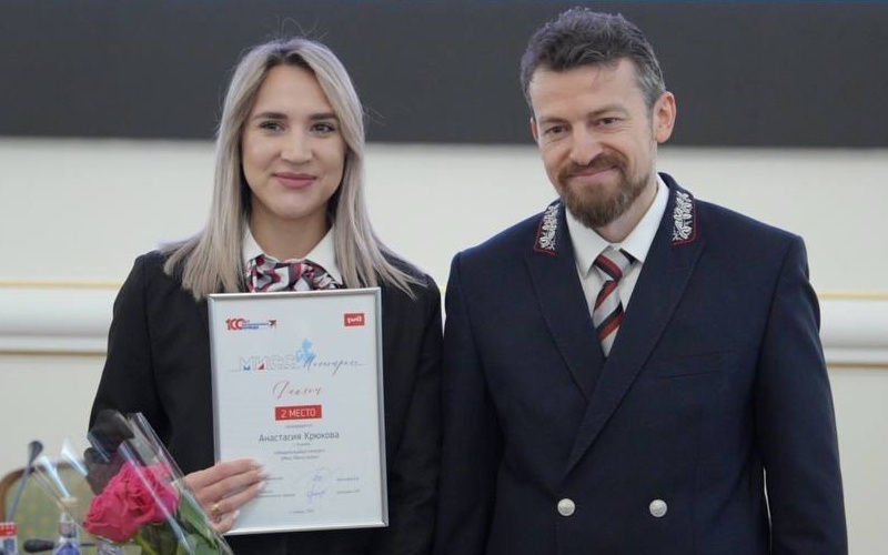 Мордовская железнодорожница покорила сердца на конкурсе "Мисс Магистраль — 2025"
