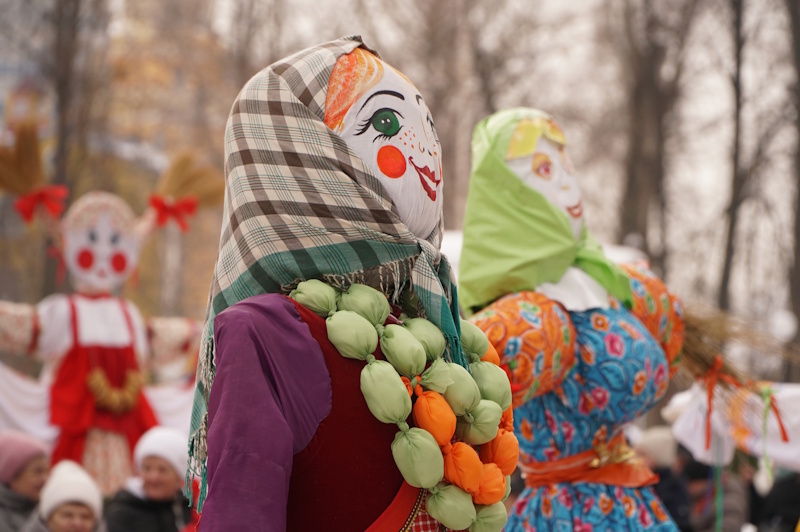 Яркая Масленица в Саранске: народные гуляния, медведь-сладкоежка и прощание с зимой