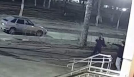 Ночная атака на "Ладу" в Саранске: полиция разыскивает вооруженных вандалов