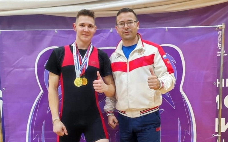Пятикратный триумф: Атлет из Мордовии Игорь Долгов вновь покорил чемпионат России по пауэрлифтингу