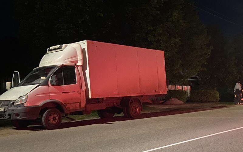 Пешеход попал под грузовик в Рузаевке