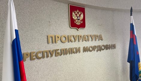 Трагедия на футбольном поле: 16-летняя девушка погибла от упавших ворот в Мордовии