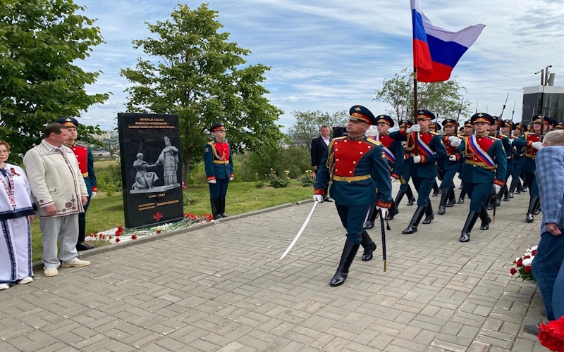 Увековечивая Подвиг: На Мамаевом Кургане Открыли Памятный Знак Защитникам Сталинграда из Мордовии