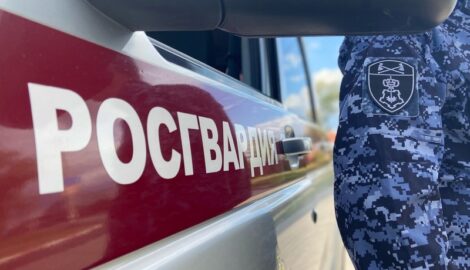 Моментальное задержание: В Саранске мужчина избил прохожую за отказ дать сигарету