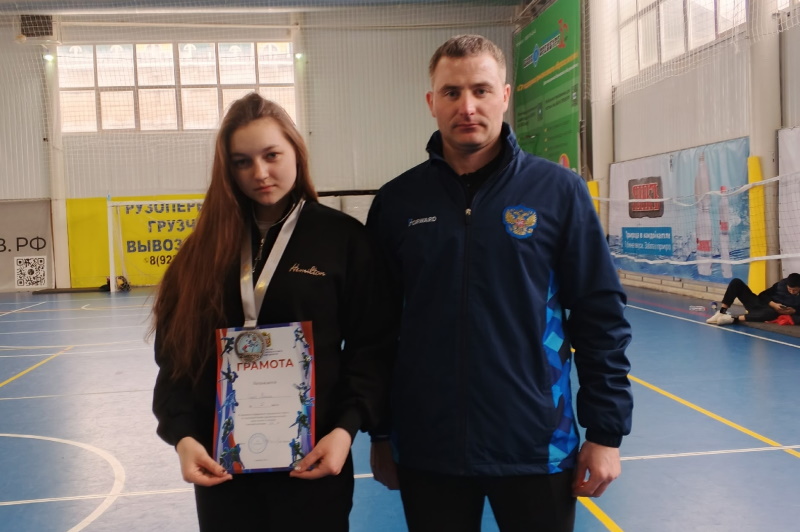 Уроженка Мордовии завоевала серебро на дебютном взрослом чемпионате ПФО по спортивной борьбе
