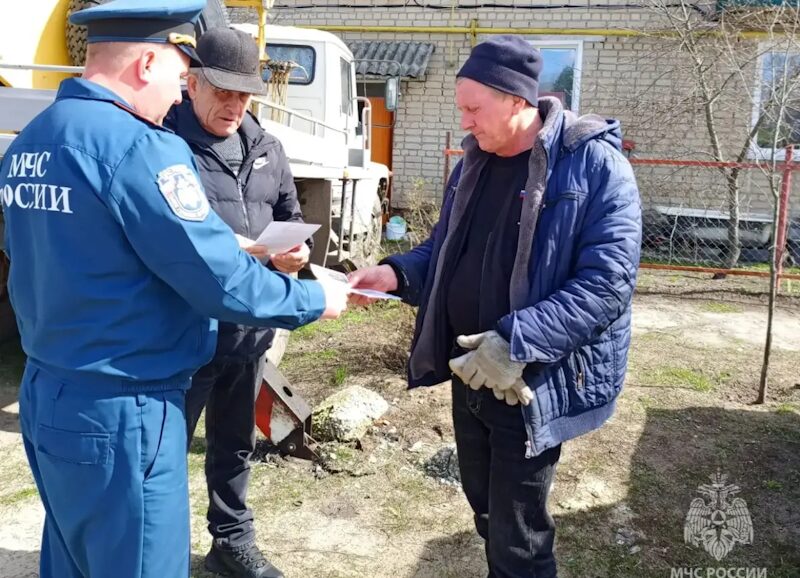 В Мордовии за сутки ликвидировано 13 возгораний: спасатели усиливают контроль за палом травы