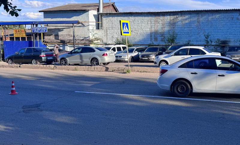 В Саранске на улице Строительной под колеса иномарки попал пешеход